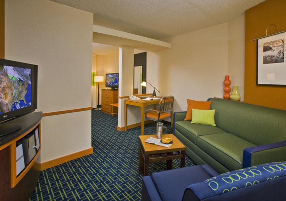 Fairfield Inn & Suites Уэтерфорд Номер фото