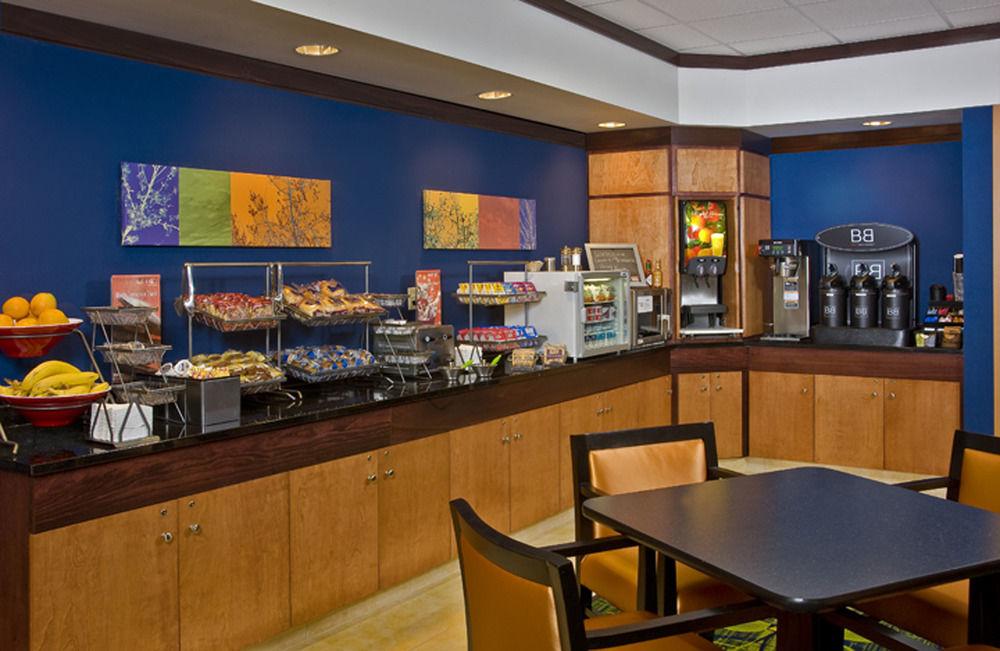 Fairfield Inn & Suites Уэтерфорд Экстерьер фото