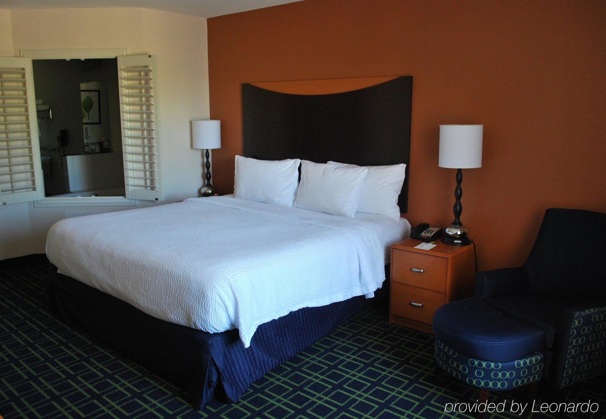 Fairfield Inn & Suites Уэтерфорд Экстерьер фото