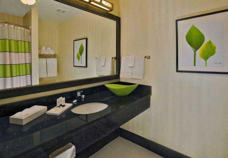Fairfield Inn & Suites Уэтерфорд Экстерьер фото